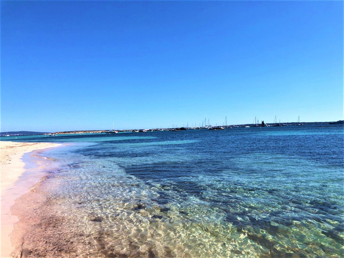 Explora Ibiza y Formentera desde Valencia en un Gran Velero