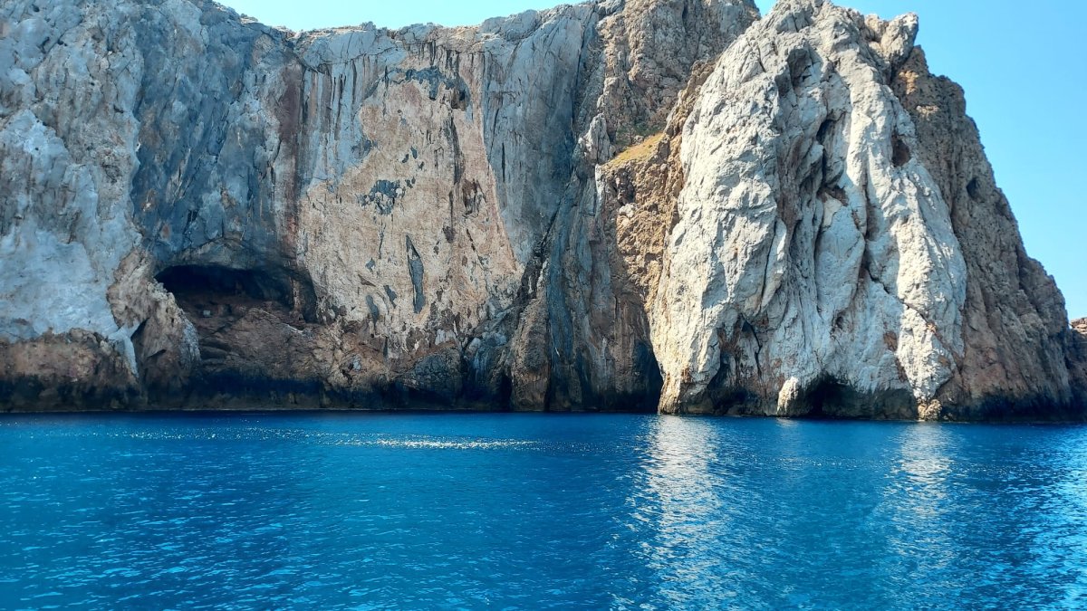 Scopri la cucina e il mare su uno yacht in Sardegna