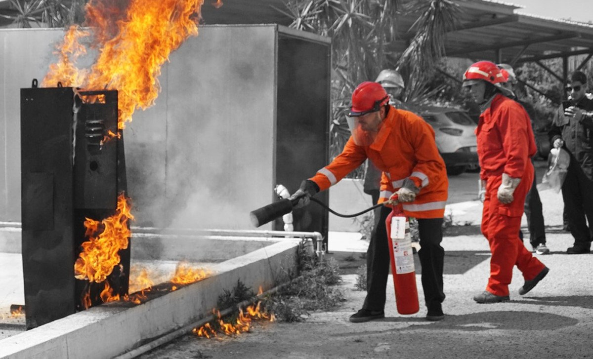 Get ready to become a professional sailor with this course