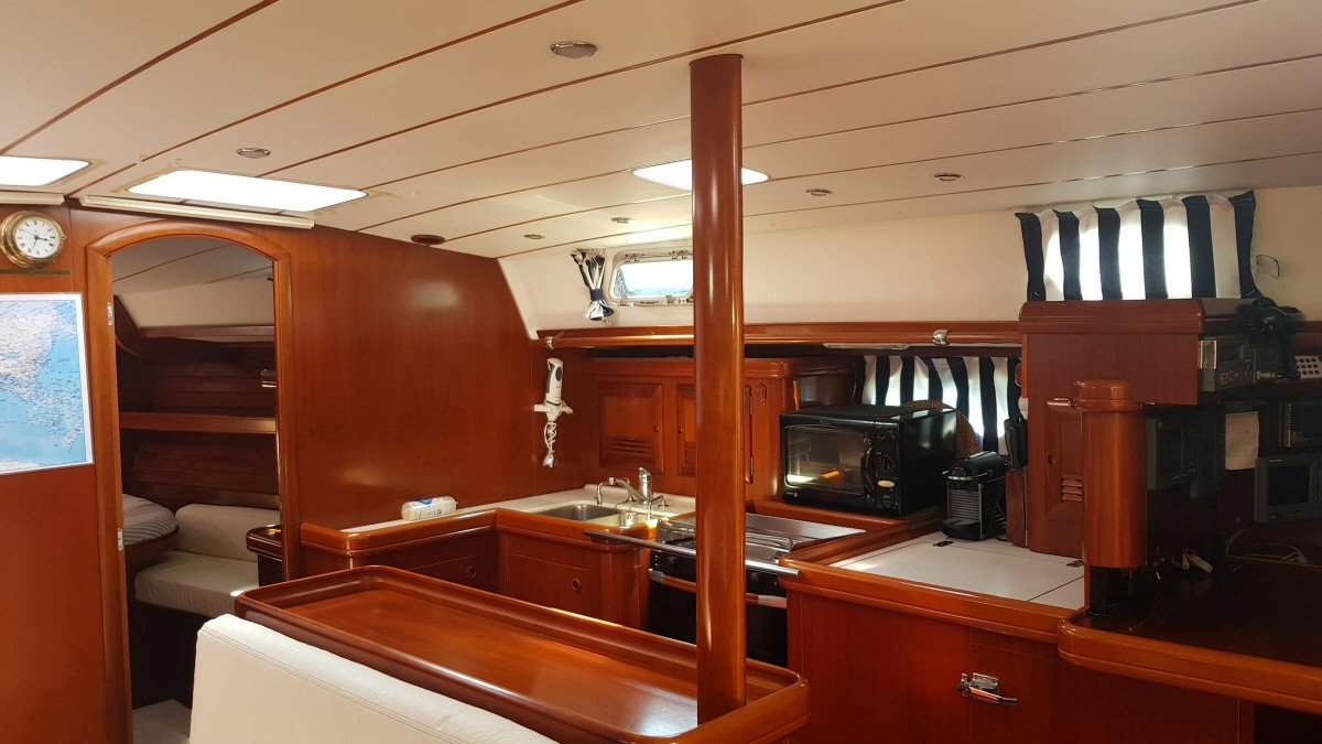 Impara a navigare nelle acque di Santa Pola e Ibiza