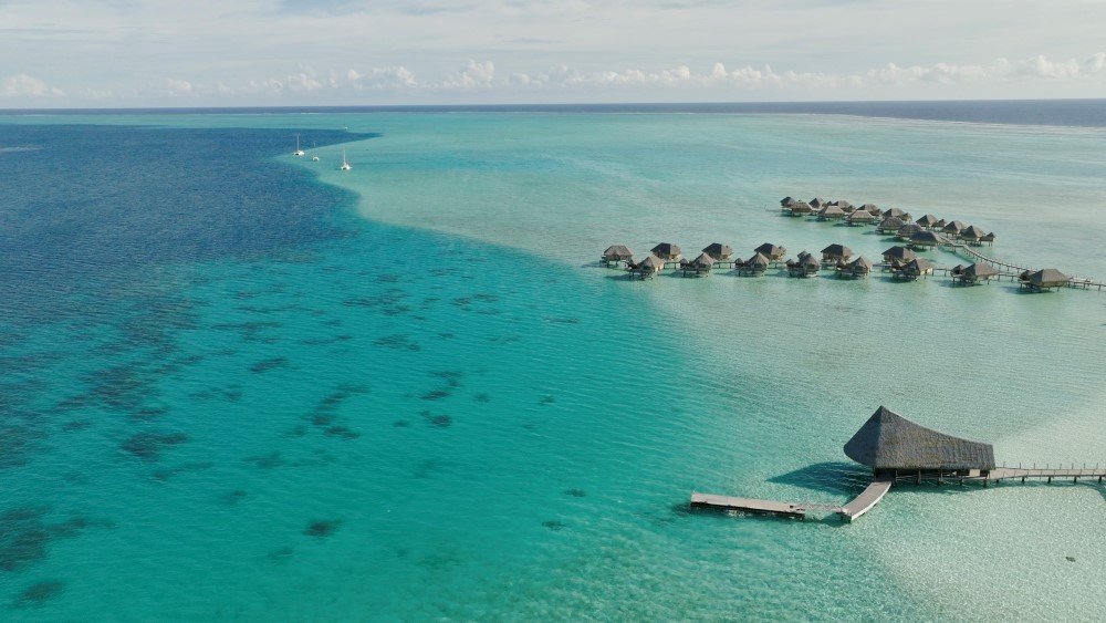 Navega en un catamarán desde Tahití a Raiatea