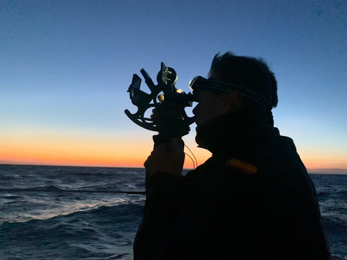 An adventure at sea on a sailboat