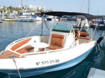 Barca senza timoniere a Costa Adeje, Tenerife