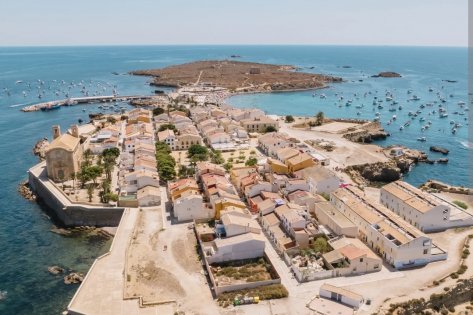 Travesía de Barcelona a la Isla de Tabarca: 560 Millas nauticas con prácticas. 