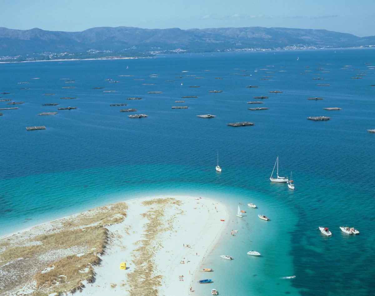 Sailing trip along Rías Baixas and the Atlantic Islands National Park with a skipper