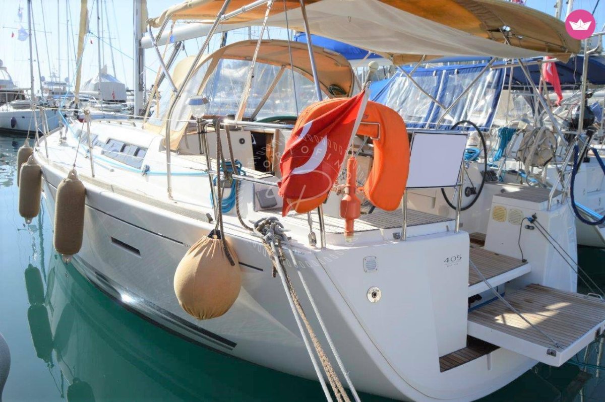 Dufour Yachts - 3 {{i18n.cabins}}