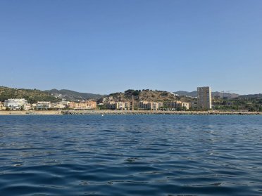 Detox boat trip from Badalona