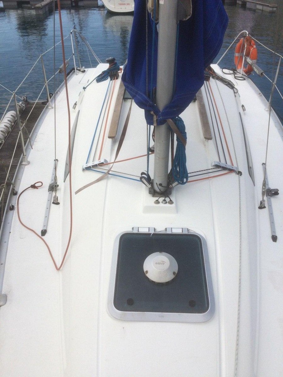 Sailboat - Jeanneau - 1999