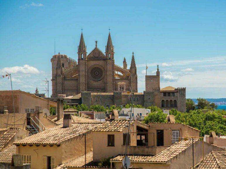 Segelkurs mit Panoramablick auf Mallorca