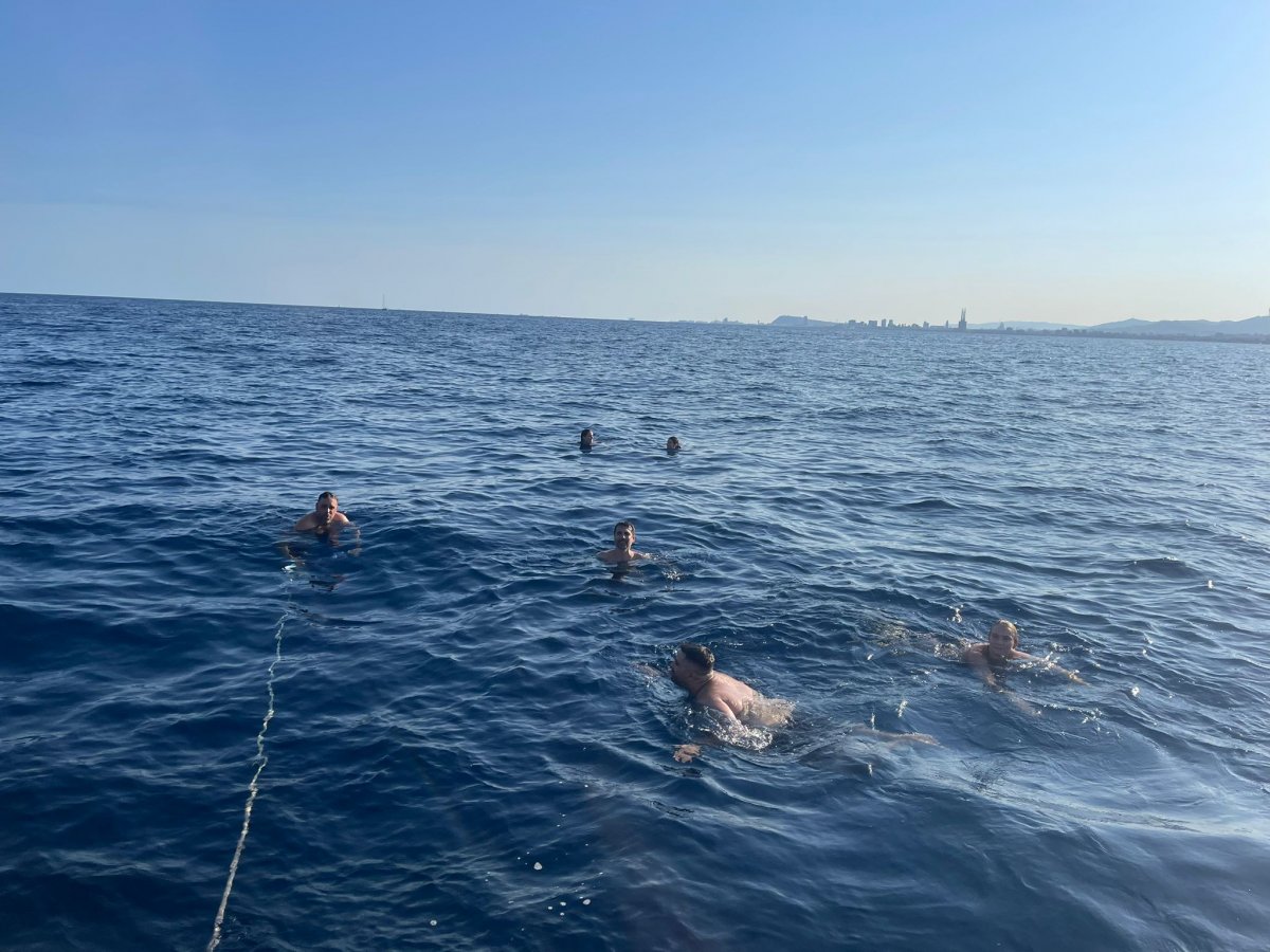 Learn to sail on a sailboat in El Masnou