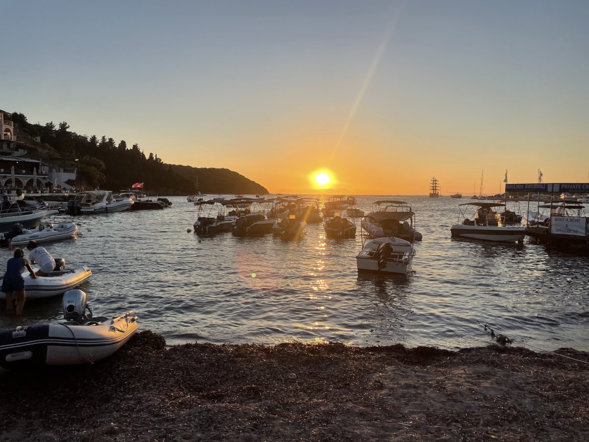 Excursión en yate de lujo en Corfú, Grecia