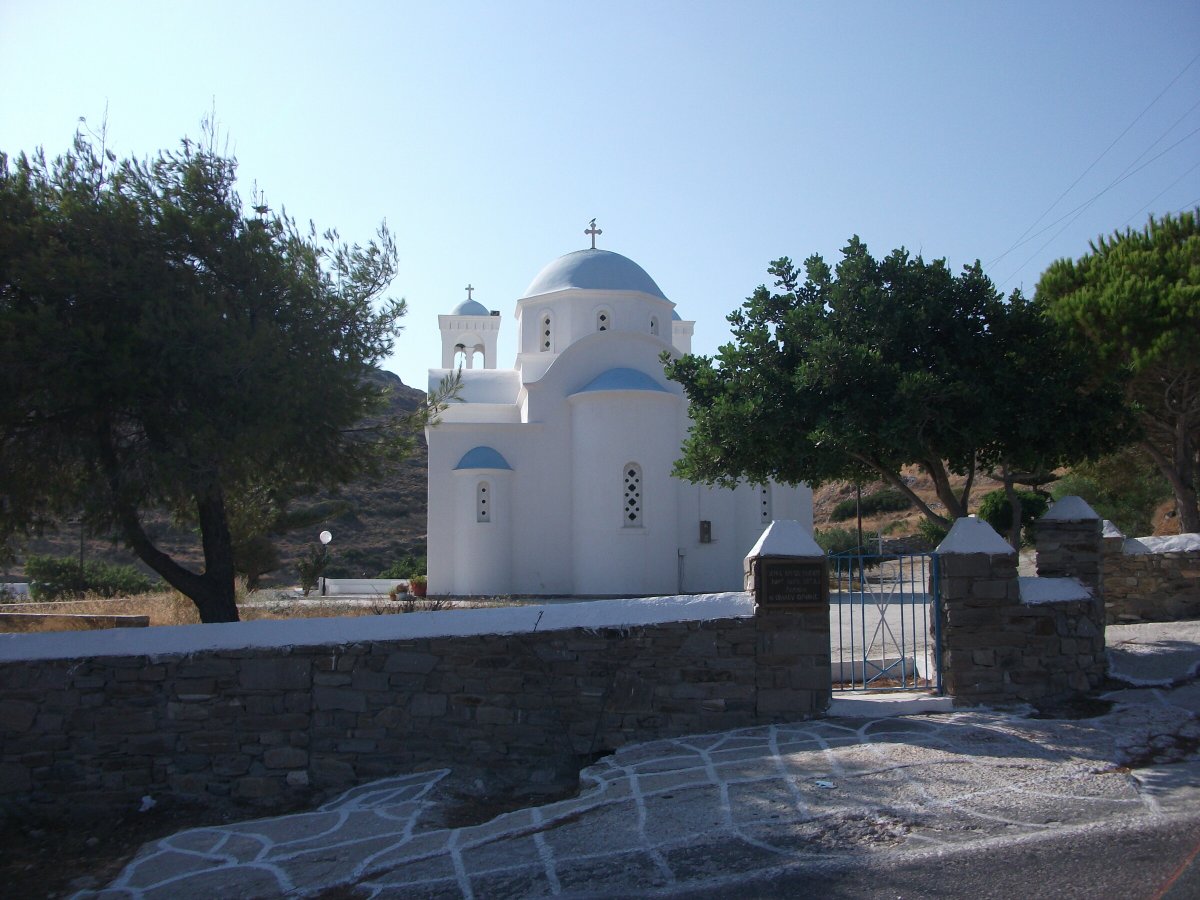 Explore the Greek islands by boat