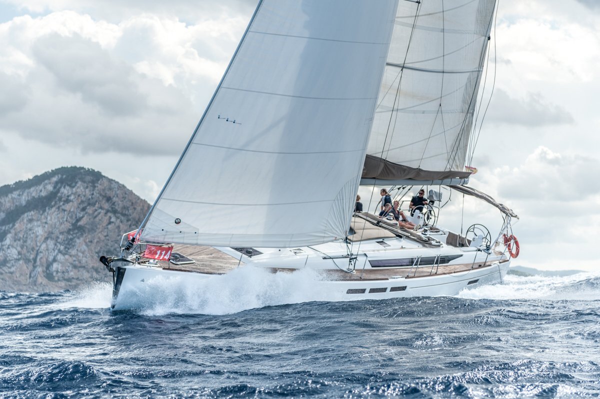 Regata Banco de España Valencia Denia: Competición en barco