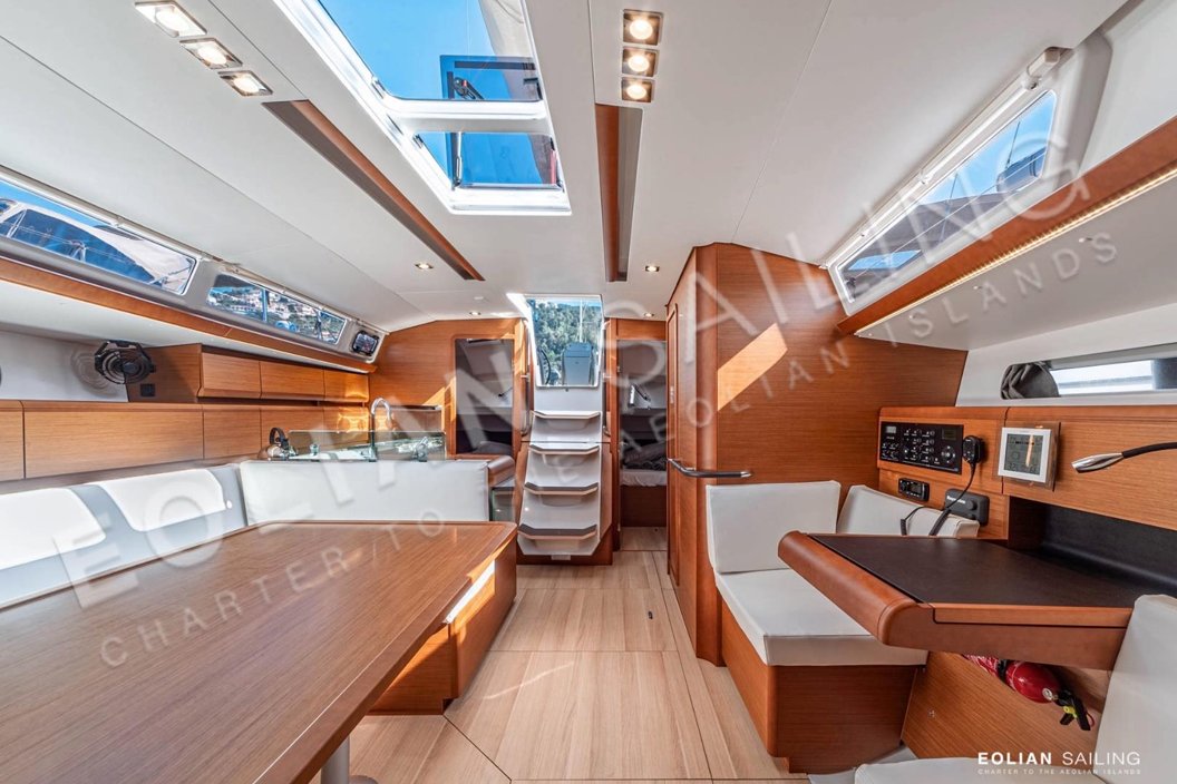 Lagoon - 12.92 meters