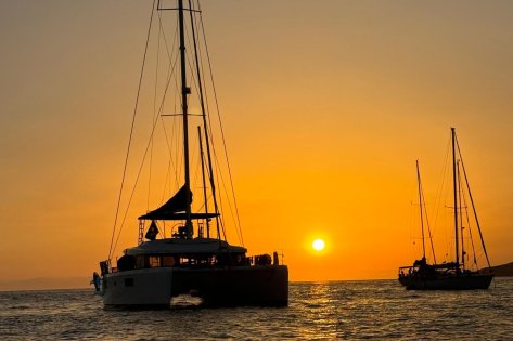 Escapada en catamarán de lujo al Parque Natural de las Islas Columbretes