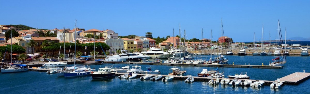 Viaggio in barca a vela da Denia a Sardegna durante la Pasqua 2024