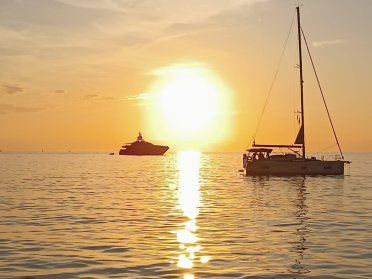  Una semana en un barco en la Toscana con capitán y anfitriona: relax y confort.