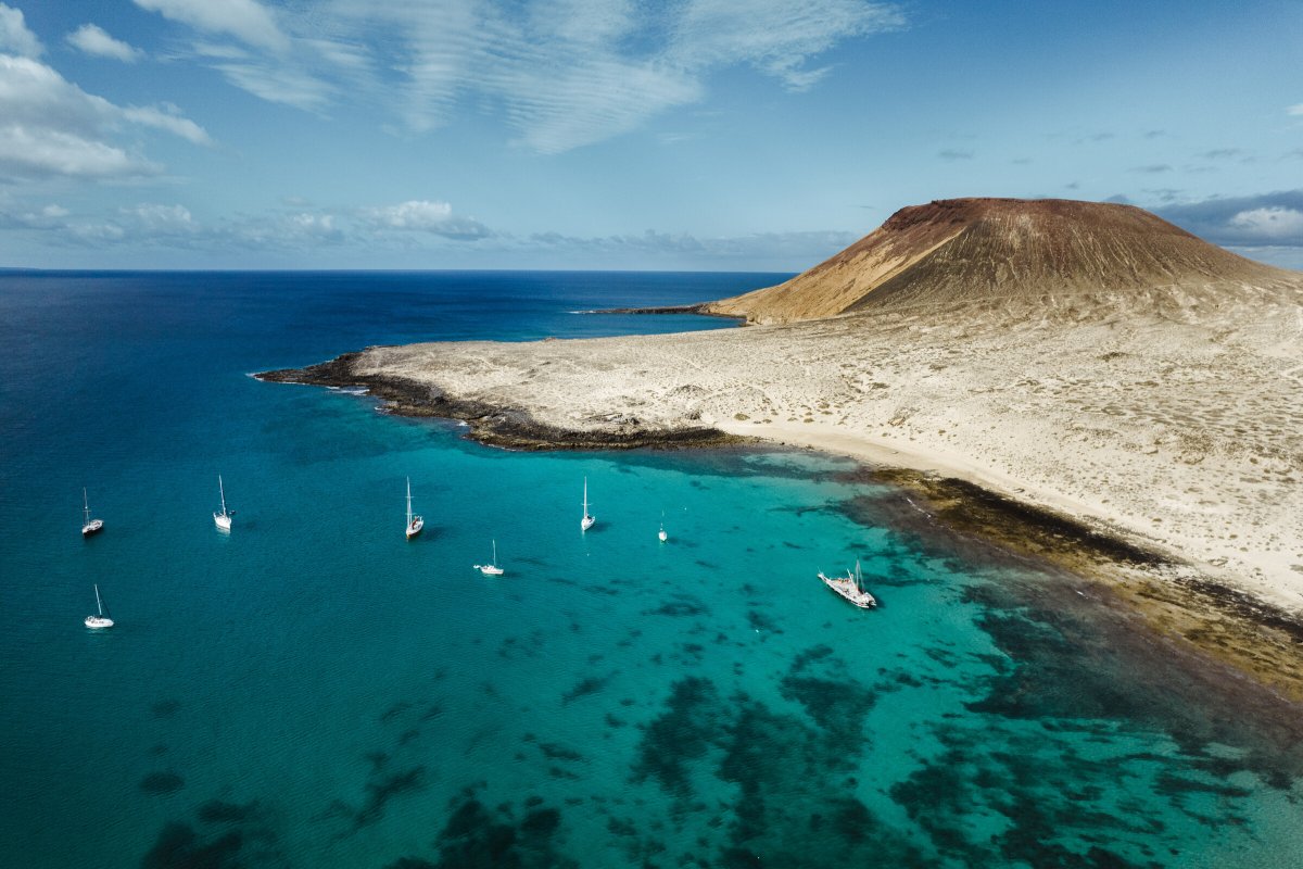 Sailing course through Macaronesia - Stage 1: from Baiona to Madeira