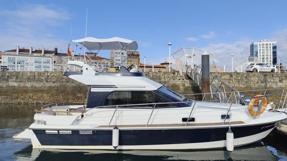 Barco a motor - Rodman - 2 cabinas