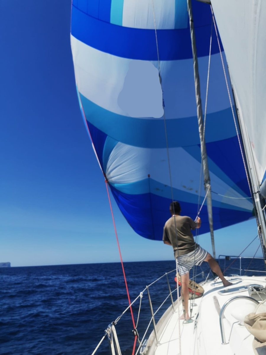 Explora las aguas azules de Denia