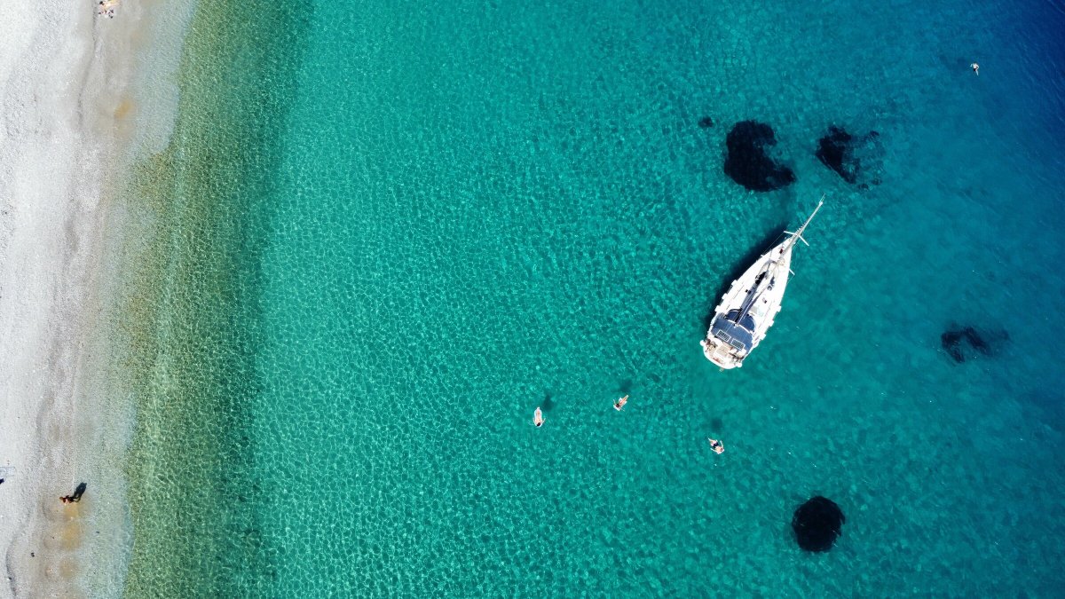 Barco de vela en las Islas Saronides con capitán y cocina a bordo