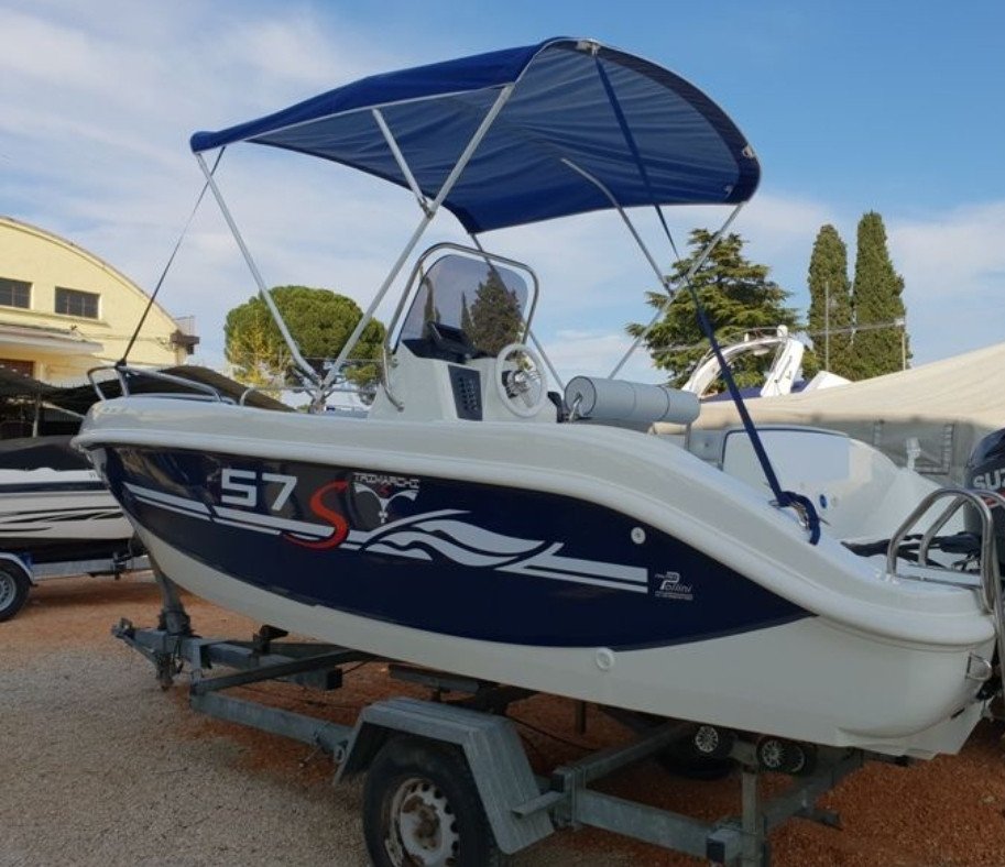 Tracker - Trimarchi 57s