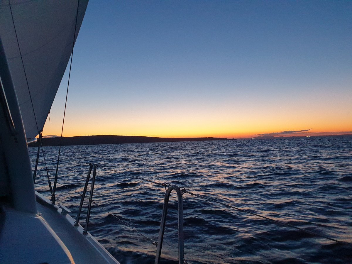 Corso di vela e yoga a Menorca