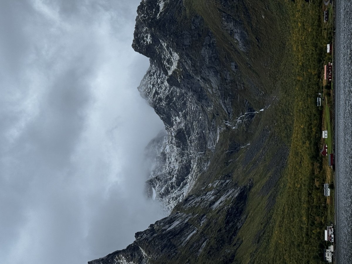 Entdecken Sie die Schönheit der Costa Brava mit unserem Fortgeschrittenen Segelkurs neu