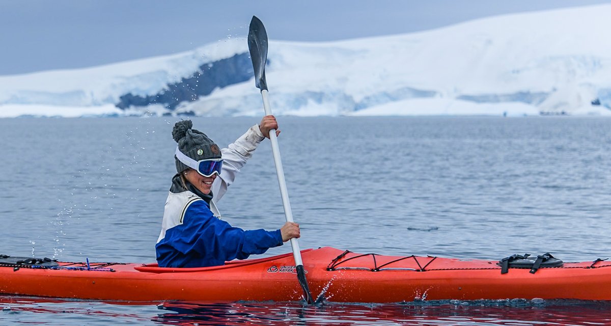 Attività di kayak al Circolo Polare Antartico