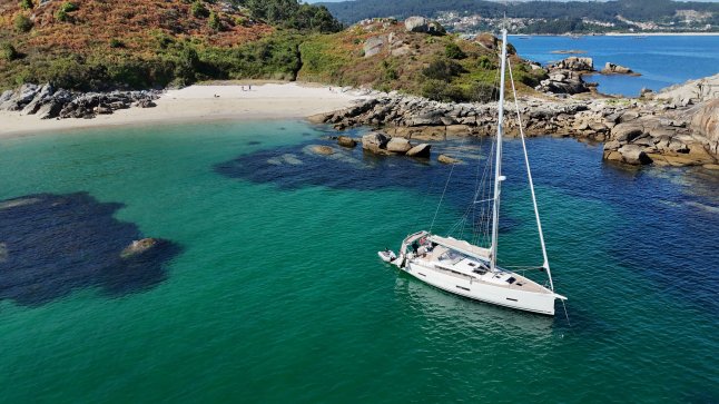 Giorno 3. GIORNO 3: Isole Cíes – Ría de Aldán – Combarro (16 migl
