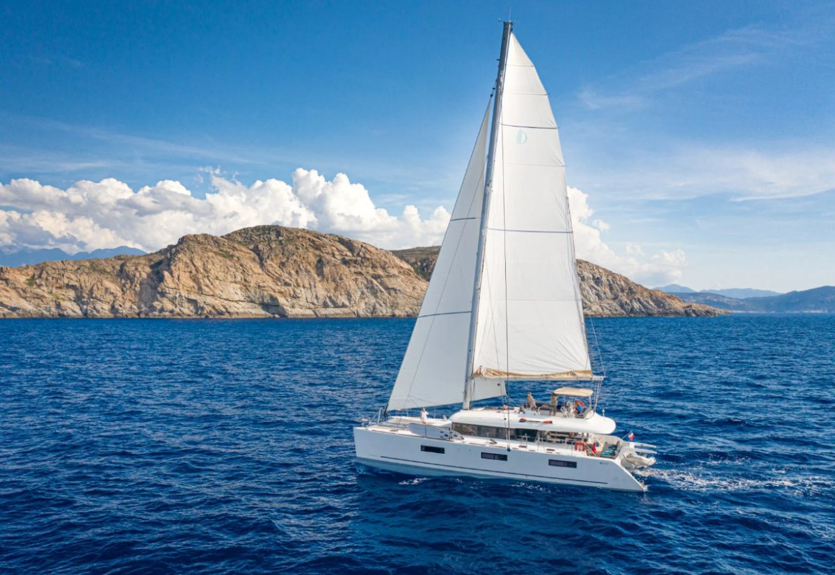 Sailing in Bora Bora