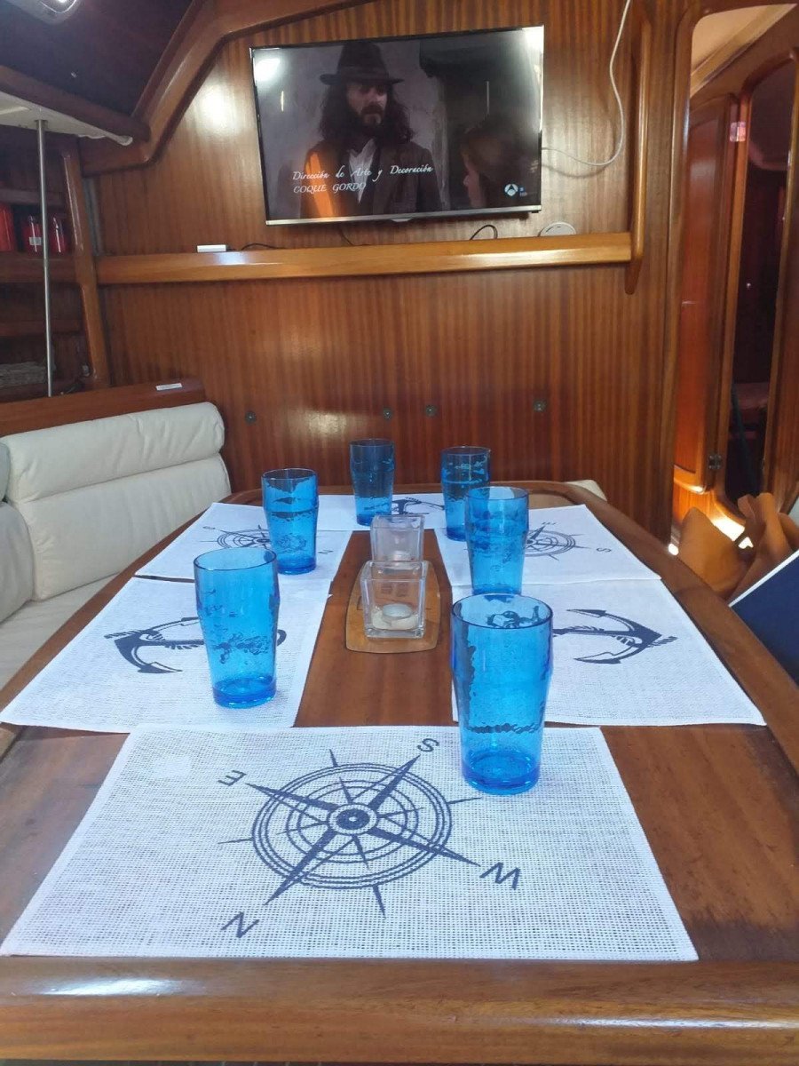 Bavaria Yachts - 1992