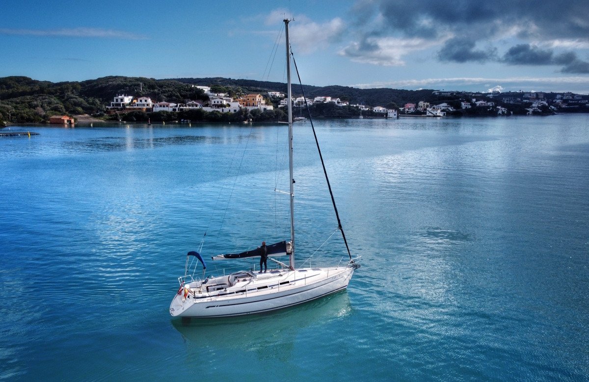 Bavaria Yachts - 11.3 {{i18n.meters}}