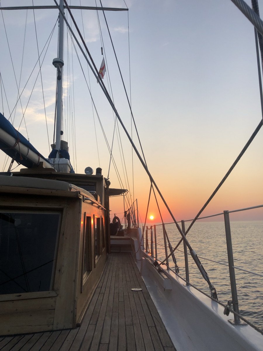 Esplora le acque di Menorca su una goletta classica