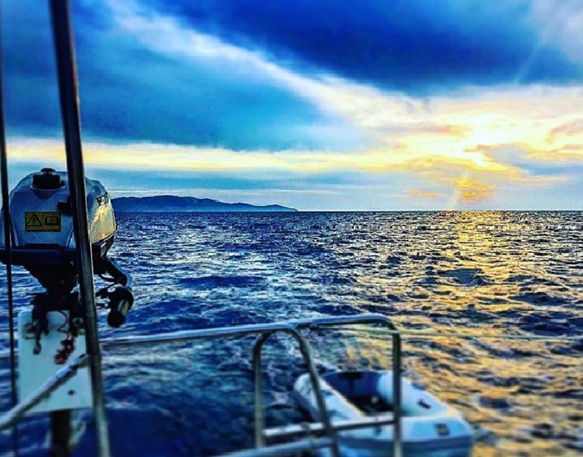 In barca a vela tra le isole ioniche