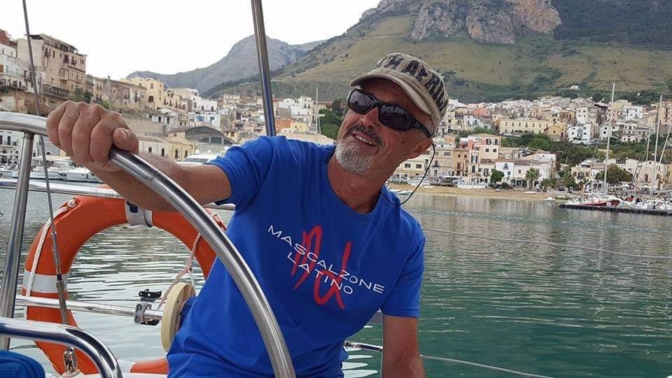 Estate alle isole Egadi in barca