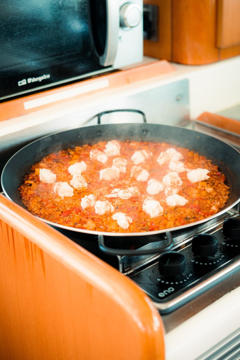 Sail through the Caribbean islands on a 7-day catamaran trip to Martinique