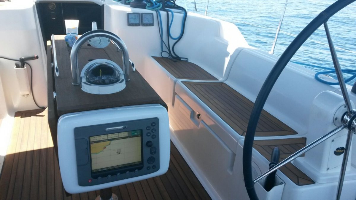 Experiencia de navegación en el Cabo de Gata desde Benalmádena