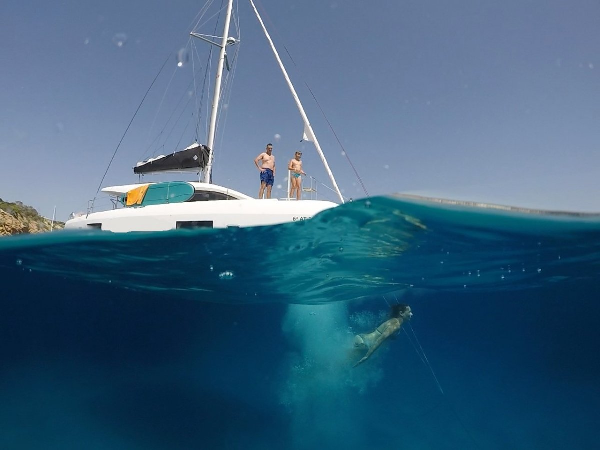 6552ed4daafa21.75668384