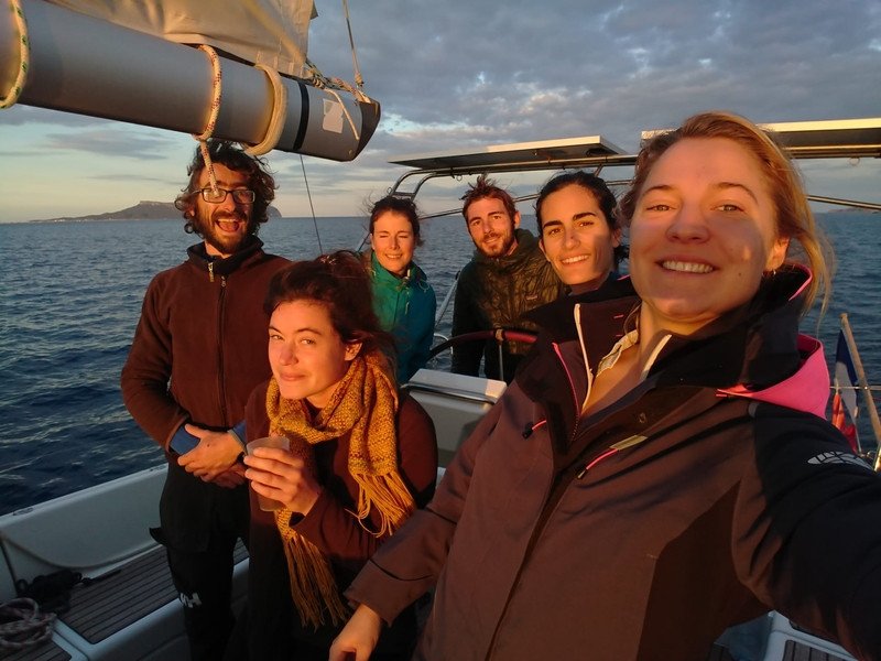 Sizilische Küste entdecken: Segelabenteuer