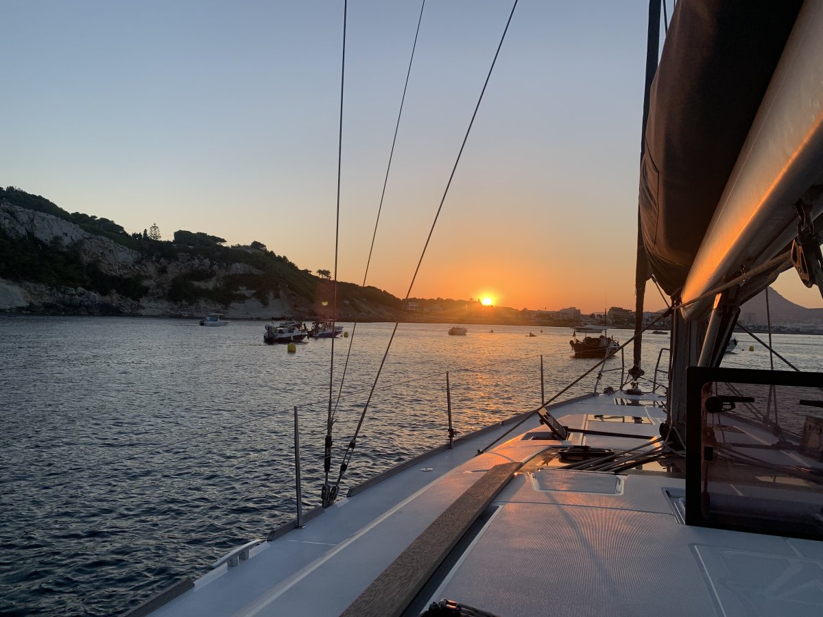 Escapada en velero por Denia y Moraira con todo incluido