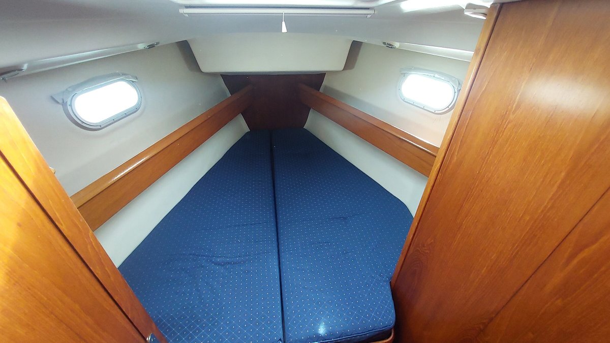 Sailboat - Jeanneau - 2 baths