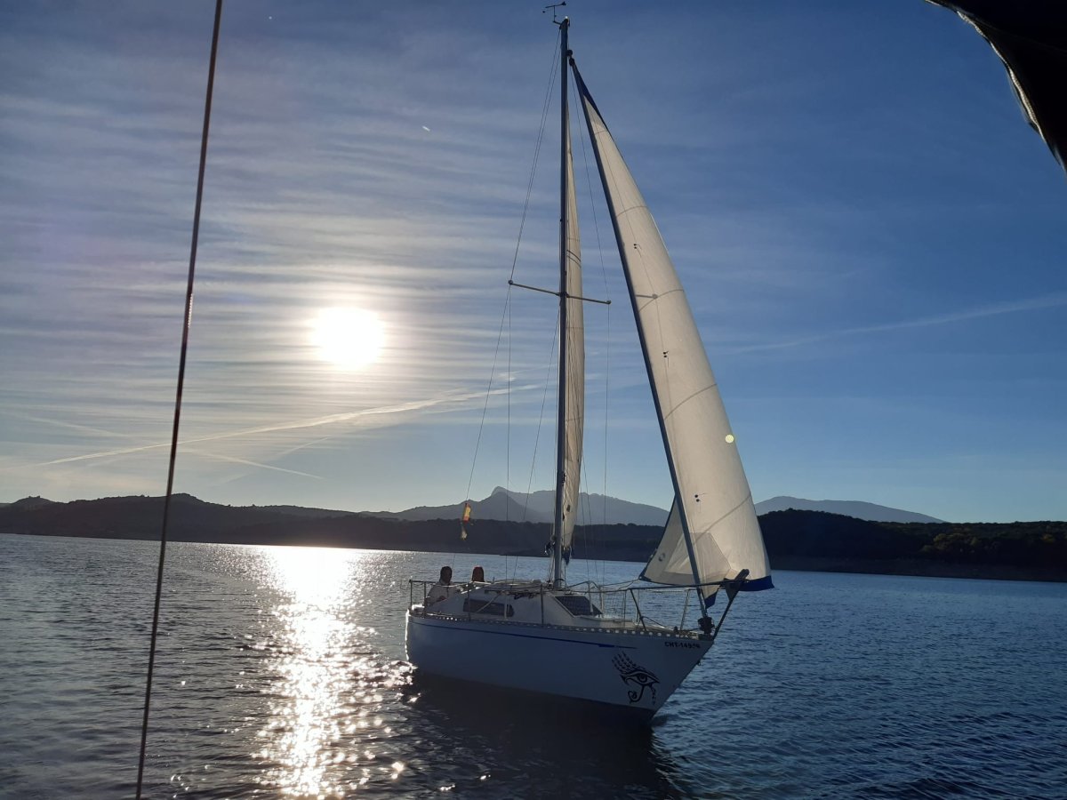 Regelmäßige Segelqualifizierungspraktiken in Madrid