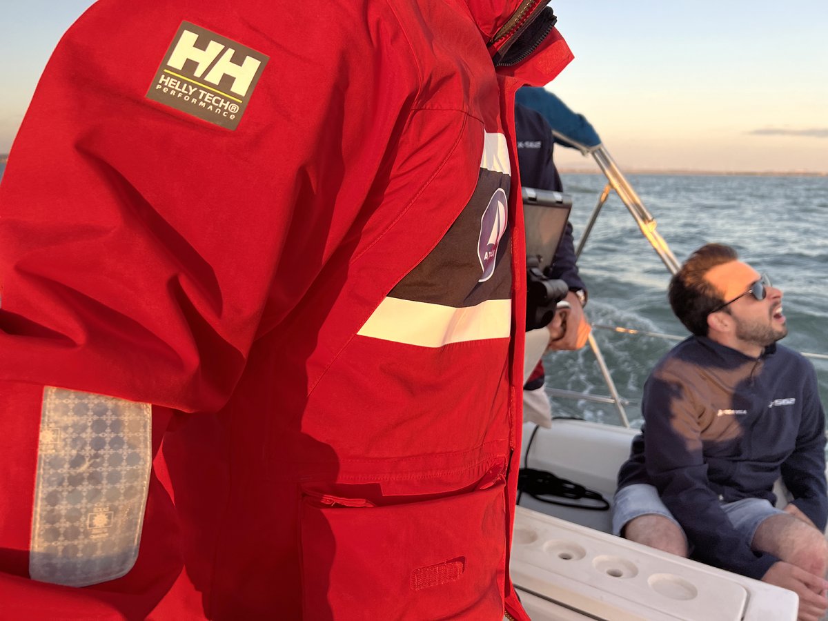 Segelerlebnis und PER-Praktika in Cádiz