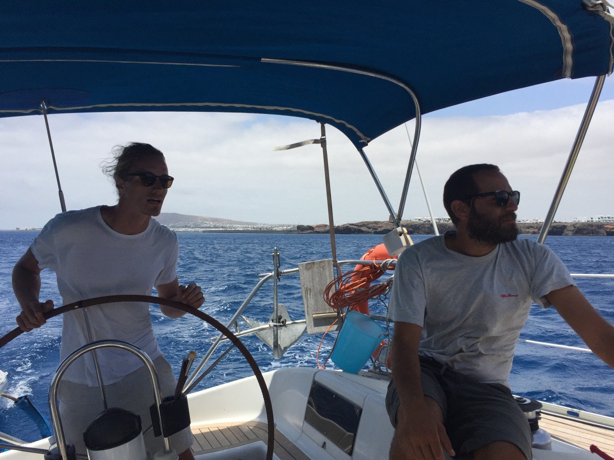 Viaje en velero desde Cerdeña a Sicilia