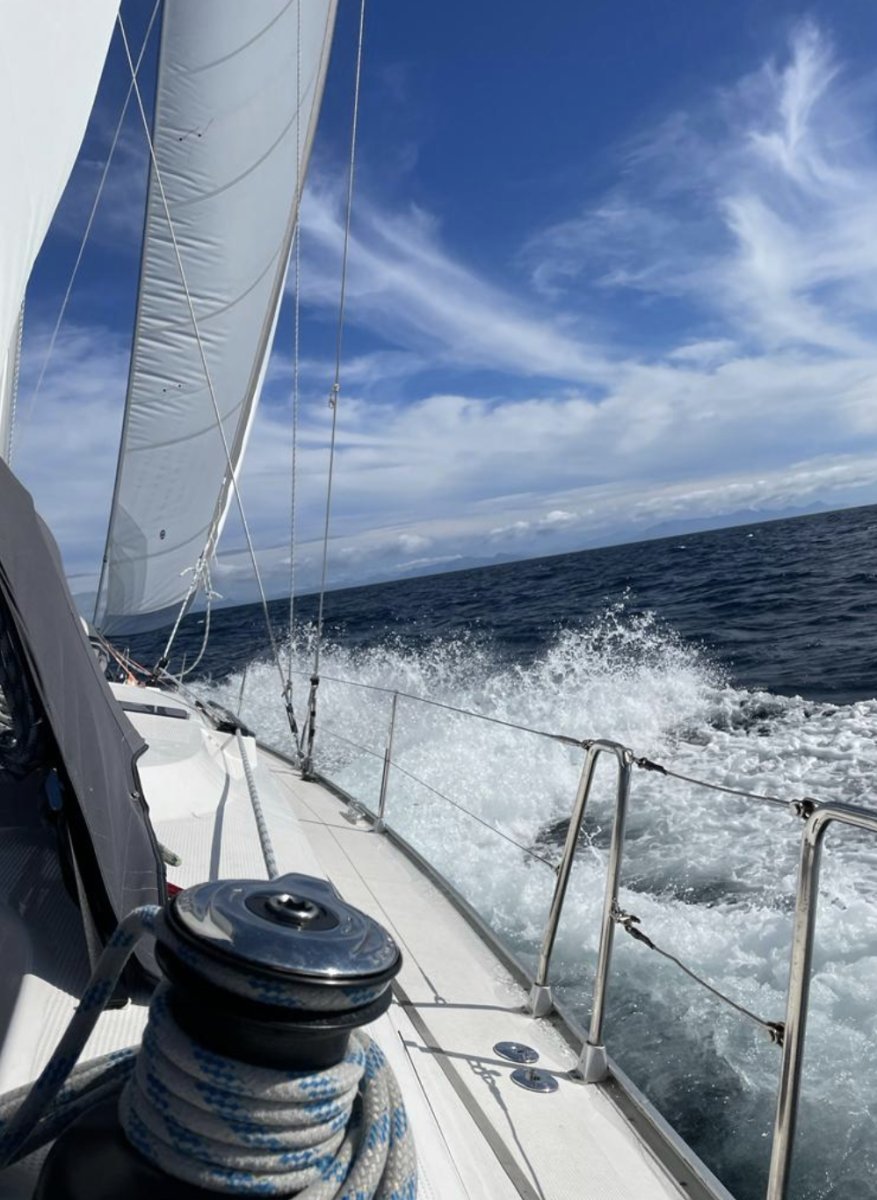Navigationskurs auf einem Segeltörn in den Karibik.