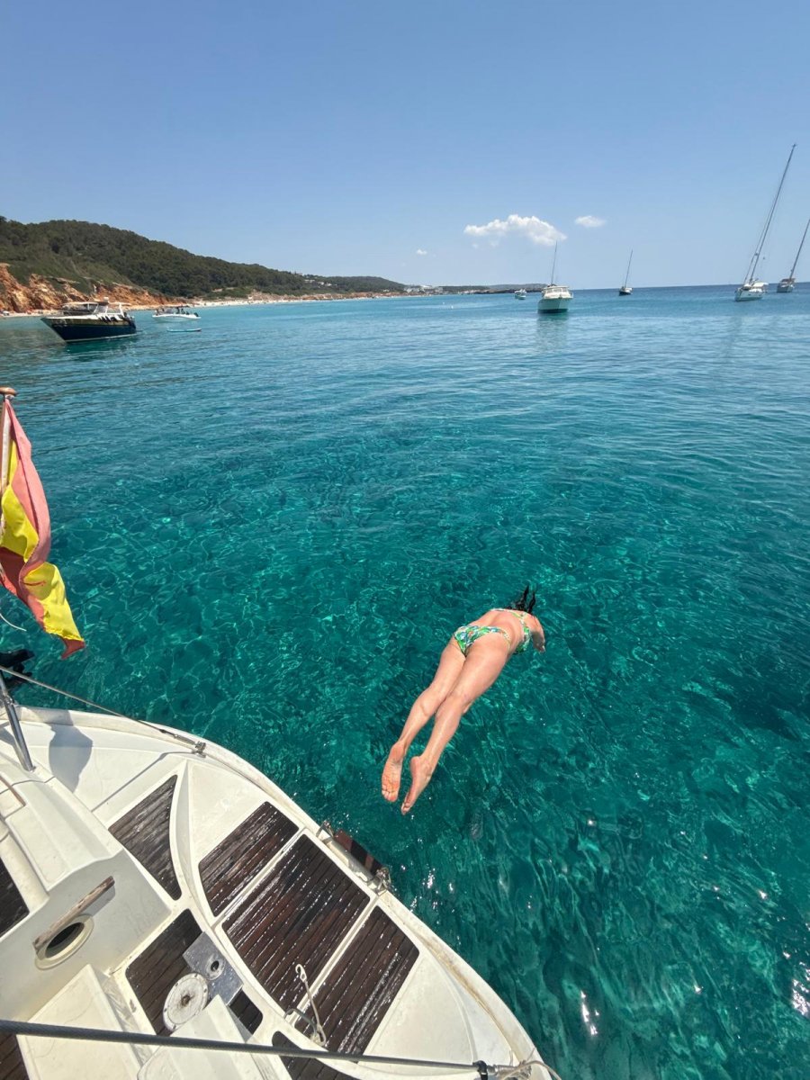 Vuelta en barco a Menorca desde Barcelona