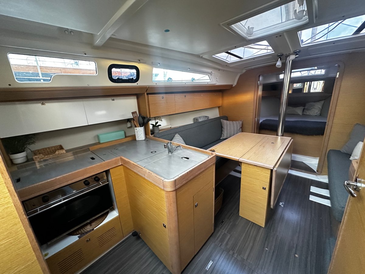 Sailboat - Dufour Yachts - 1 baths