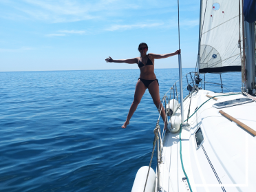 Sail half a day on a sailboat from Premià de Mar