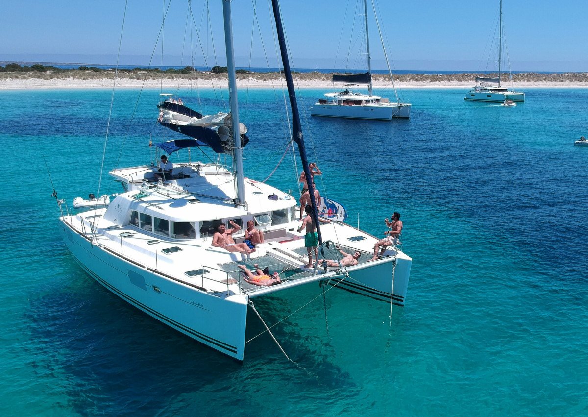 Lagoon - 13.61 meters